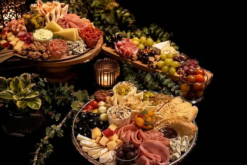 Mesa de frios tradicional montada