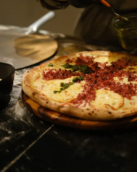 Calabresa com pesto pronta para servir